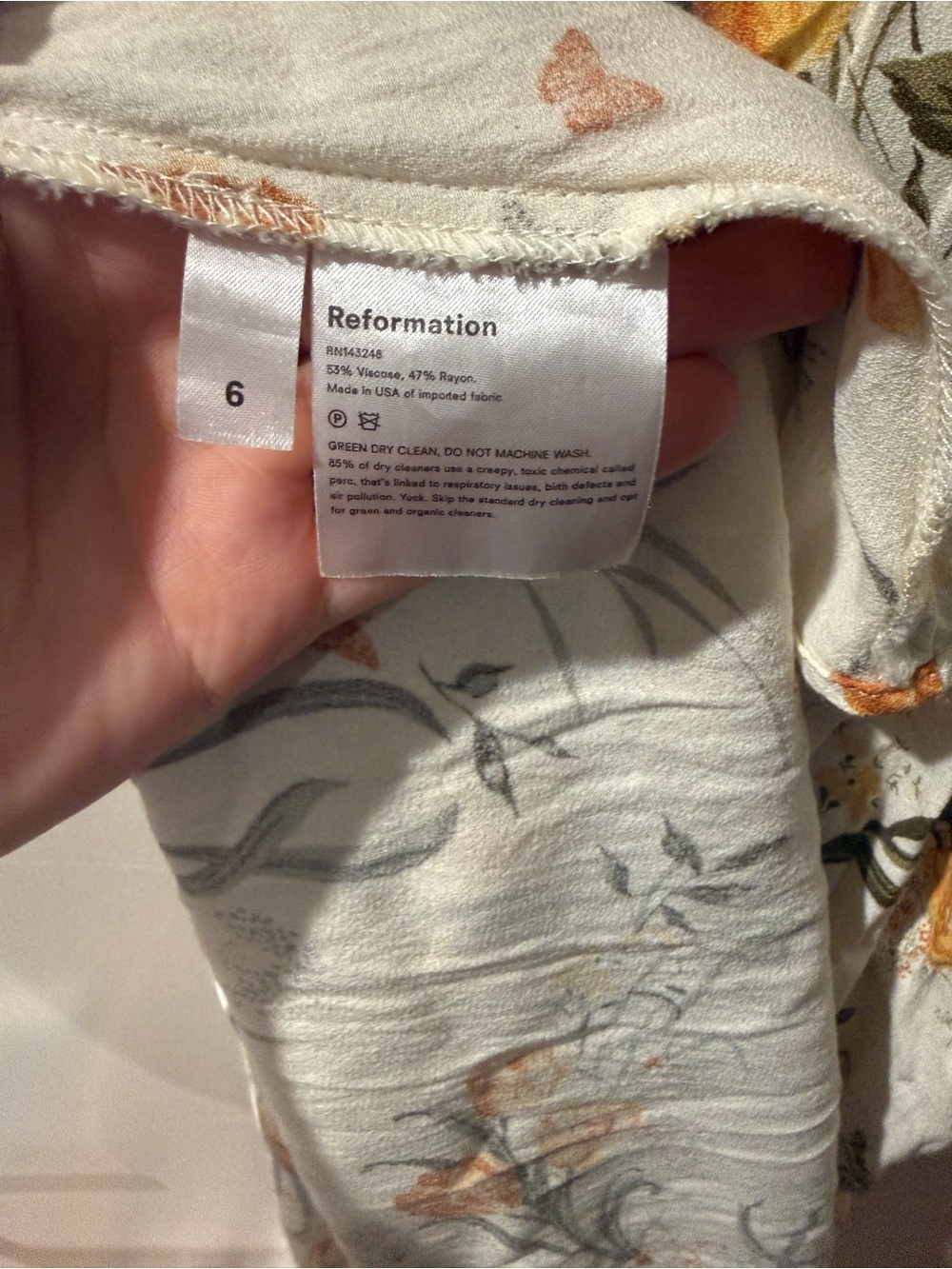 Reformation size 6 floral cream and yellow - Picture 7 of 8